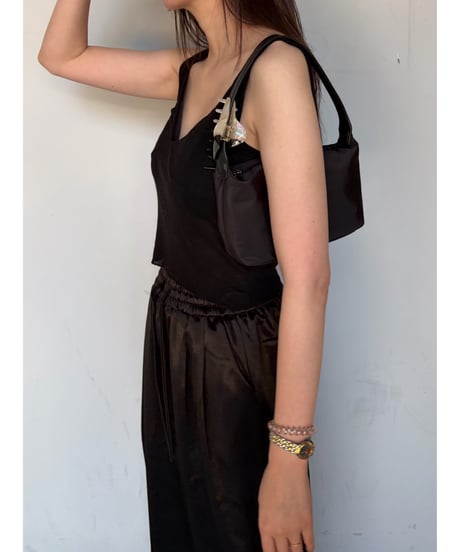 one handle shoulder bag