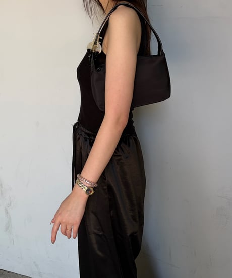one handle shoulder bag