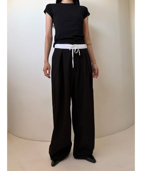 bi-color wide tuck pt