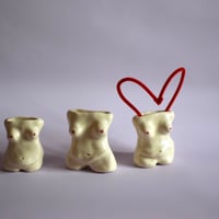 banryoku body flower vase