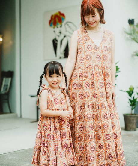 【MWEZI by ZURIsol 沖縄 子供服/キッズ ファッション/親子・カップルリンクコーデ】 ブロックプリント ワンピース ガールズ インド綿 コットン100%  / KIDS DRESS