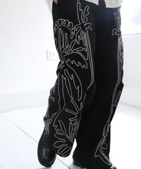 刺繍コーデュロイパンツ