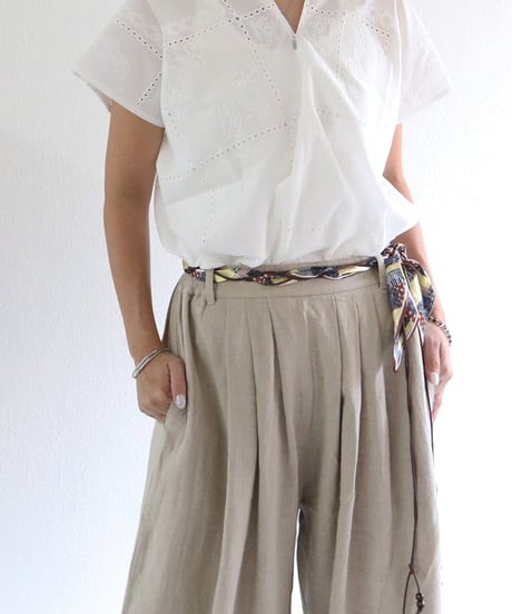 【MWEZI by ZURIsol 沖縄・宜野湾 アパレルショップ 通販】レディース 刺繍ボックストップス/ EMBROIDERU BOX TOP