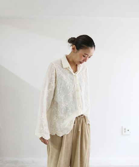 刺繍ボクシーシャツ