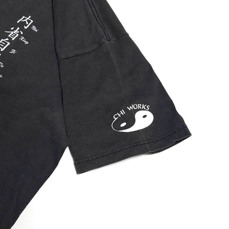 【USED】 90's-00's CHI WORKS “Nei Xing Zi De” Oriental Philosophy Graphic T-shirt