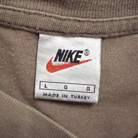 【USED】90's EURO NIKE Embroidered Swoosh Logo T-shirt Brown Beige
