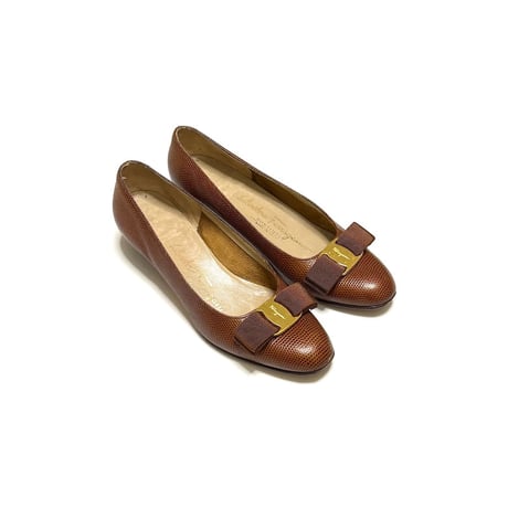 【USED】90's-00's Salvatore Ferragamo Vara Lizard-Embossed Leather Pumps Brown