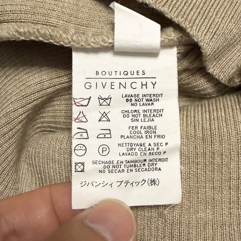 USED】90's GIVENCHY Boutiques Logo Gold Button
