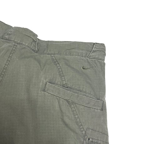 【USED】00's NIKE Ripstop Diagonal Pocket Cargo Shorts Olive