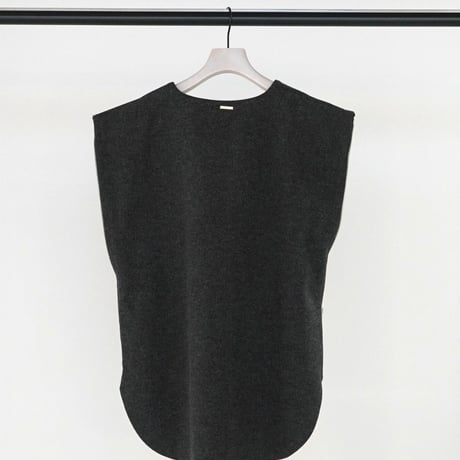【CHIGNON】[1865-303KK] WﾌｪｲｽZIPﾍﾞｽﾄ