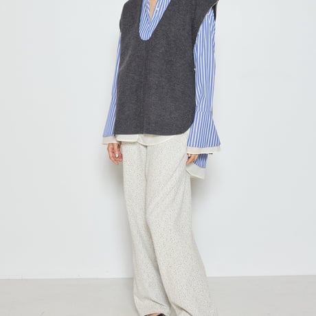 【CHIGNON】[1865-303KK] WﾌｪｲｽZIPﾍﾞｽﾄ