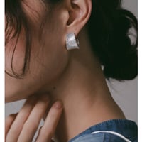 【CHIGNON】 ﾄﾞｯﾄﾜｲﾄﾞﾌｰﾌﾟﾋﾟｱｽ[0066-776SH]