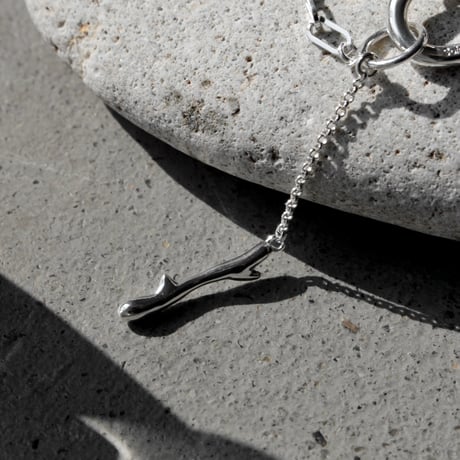 Raw edge clip bracelet