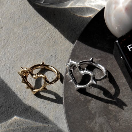 Raw edge heart ring