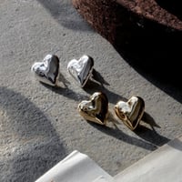 Single heart pierce