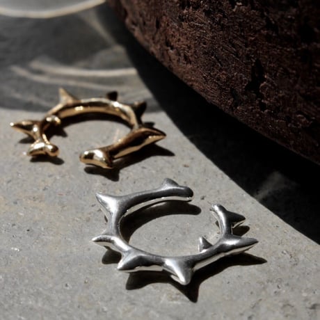 Raw edge earcuff