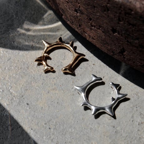 Raw edge earcuff