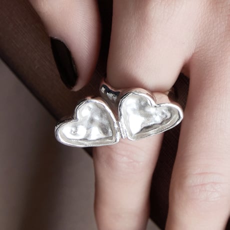 Locket heart ring