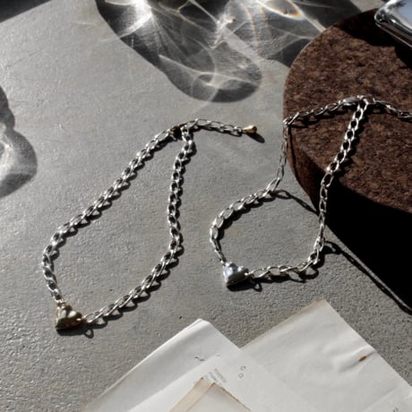 Single heart necklace