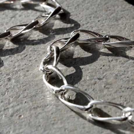 Single heart bracelet