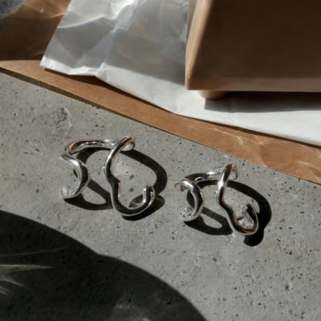 Frequency cuff pinky ring (one color)