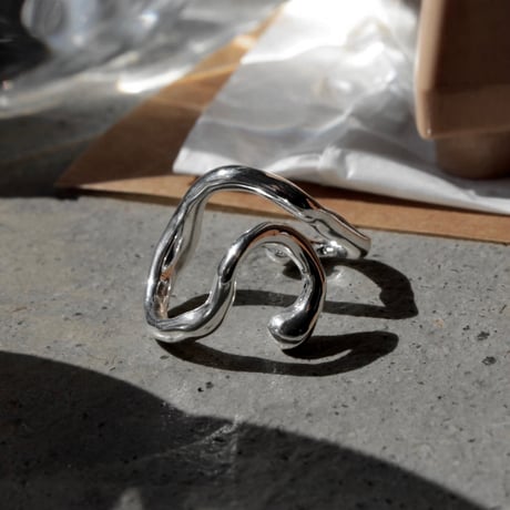Frequency cuff pinky ring (one color)