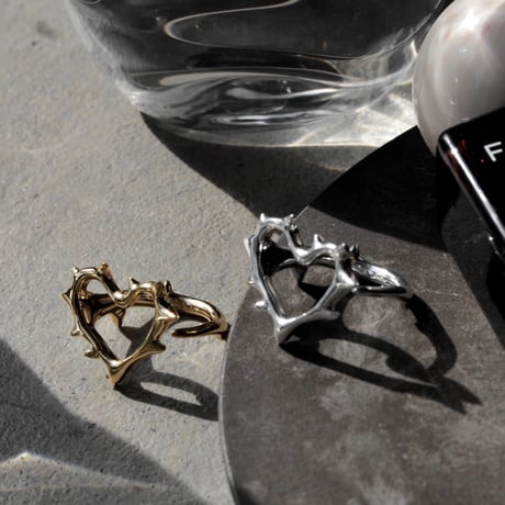 Raw edge heart ring