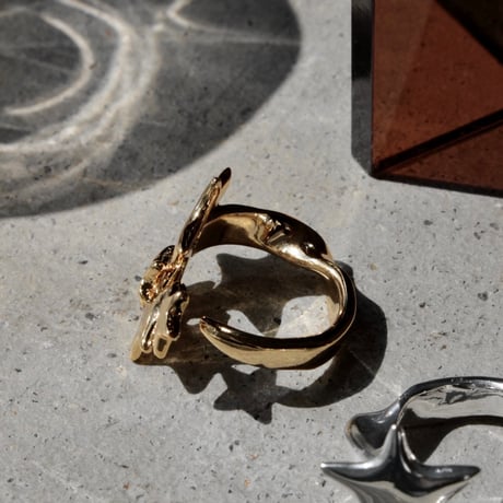 Stella ring