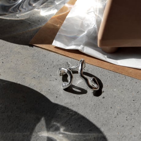 Frequency cuff pinky ring (one color)