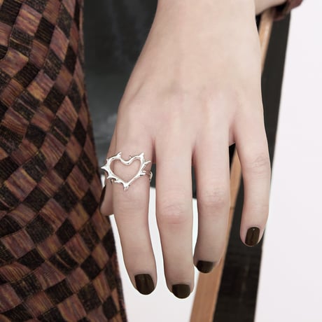 Raw edge heart ring