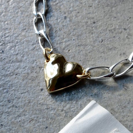 Single heart necklace