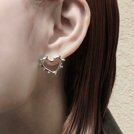Raw edge heart pierce