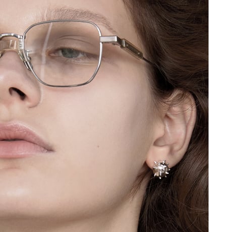 Raw edge pierce