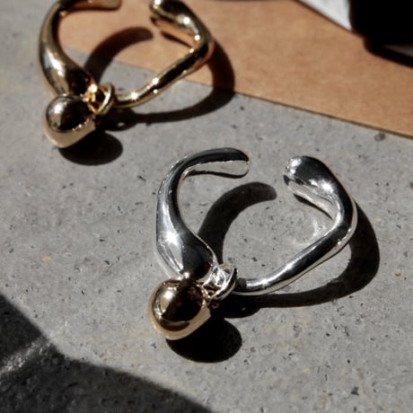 Frequency plain cuff ring