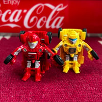 【当時モノ/ 稀少種】2012年 タカラトミー公式 ビークール "初期型バンブルビー＆ミラージュ" 2体セット［トランスフォーマー/ミニカー］