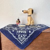 【当時モノ/ダメージ美】1970年代 Levi's "Saddleman" バンダナ -Crushed Style-［米国製 / サドルマン］
