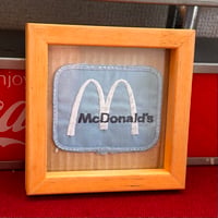 【当時モノ/ 稀少種】1970年代 マクドナルド製 クルー専用ワッペン "ウッドフレーム仕様"［企業モノ/ 額装カスタム］