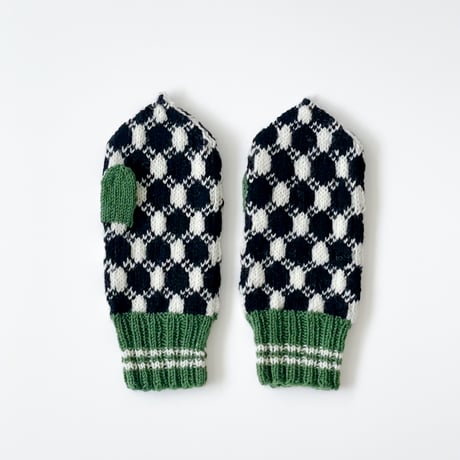 3 Colors Knitting「夜空の編み込みミトン」糸キット/ B95-L