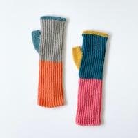 3 Colors Knitting「ロングアームウォーマー」糸キット/ B95-F