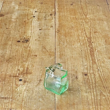 村松 学　カゴ型花器（掛け置き両用）淡緑