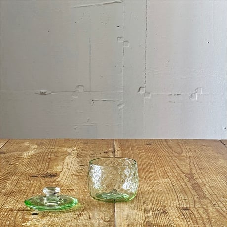 村松 学　蓋物 網目 淡緑