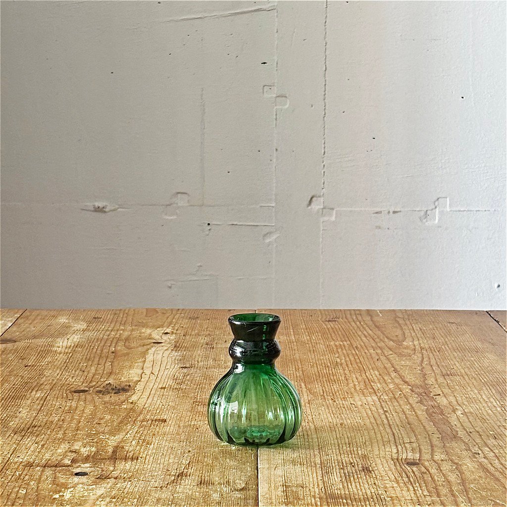 希少な大正時代の花器 明治時代のガラス スノコ付 無傷完品 村松 学 ミニ花器 にんにく 緑 | MARKUS