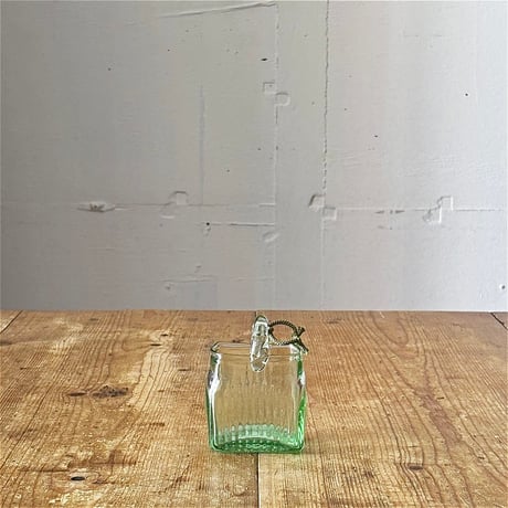 村松 学　カゴ型花器（掛け置き両用）淡緑