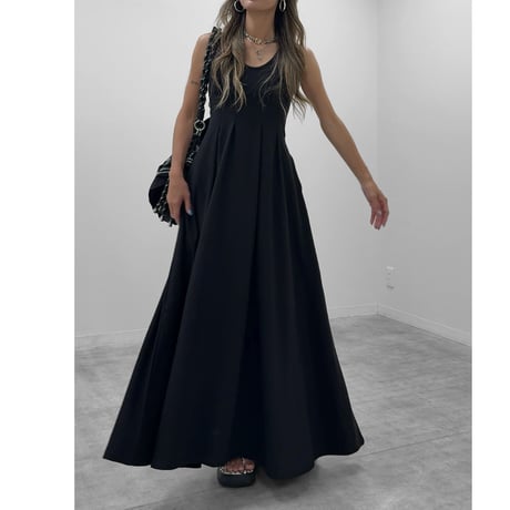 タックフレアワンピース 【BLACK】