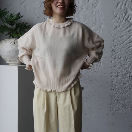 TOWAVASE Volant cashmere pullover (ivory)
