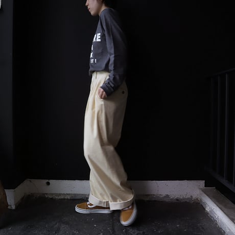 R&D.M.Co- TRESURE HUNTING L/T-shirt (white/charcoalgray)