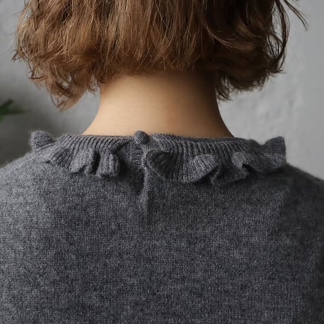 TOWAVASE Volant cashmere pullover (charcoal gray)