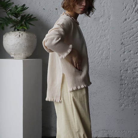 TOWAVASE Volant cashmere pullover (ivory)
