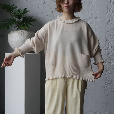 TOWAVASE Volant cashmere pullover (ivory)