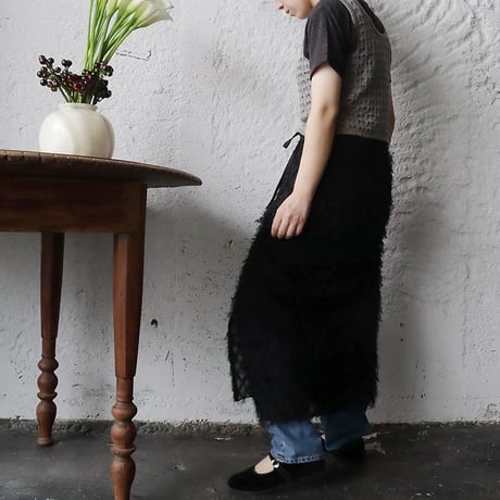 .less wrap skirt (black)